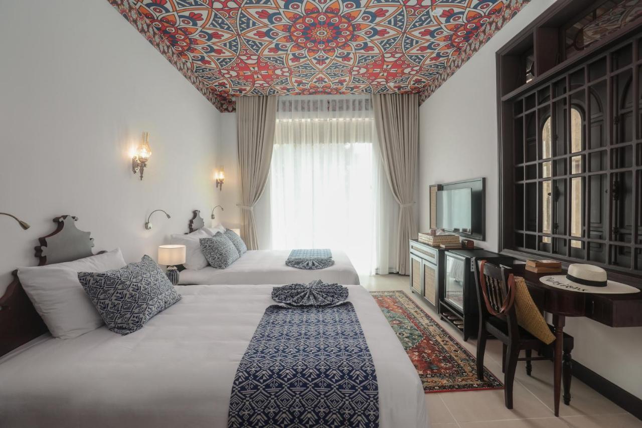 The Mansion Hoi An By Minova Bed & Breakfast Exterior photo