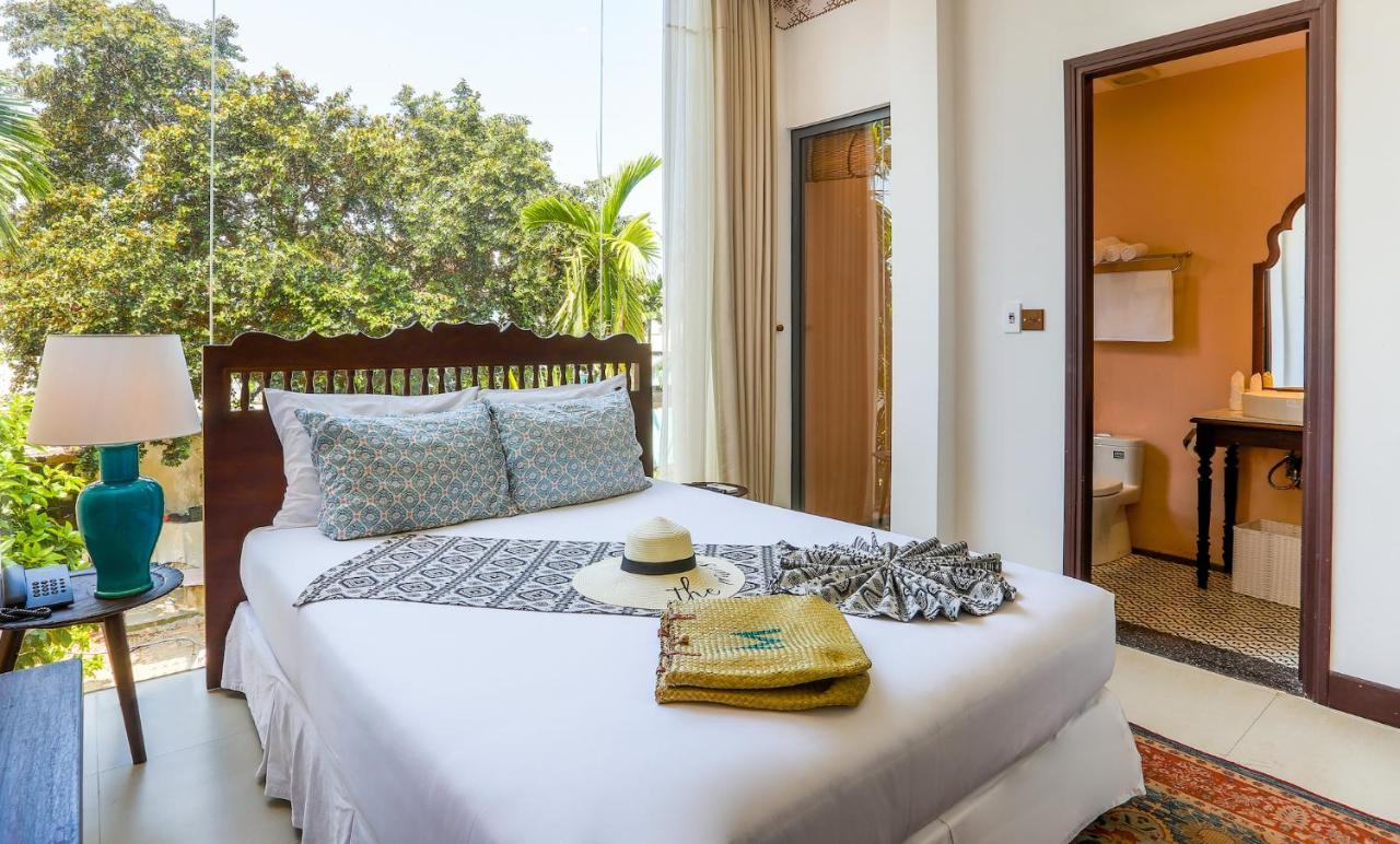 The Mansion Hoi An By Minova Bed & Breakfast Exterior photo